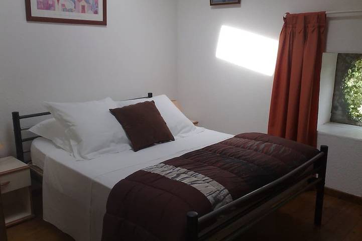 Gîte pour 4 personnes, avec jardin à Vouvant - 2