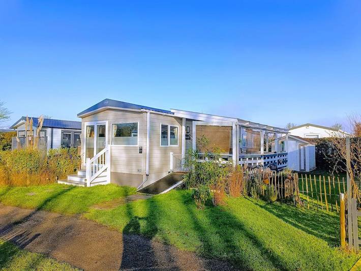 Ferienhaus für 4 Personen, mit Pool und Garten in Kamperland