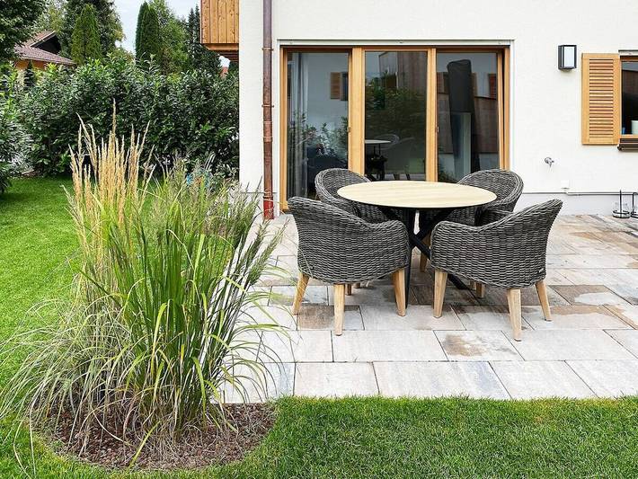 Reizende Ferienwohnung in Bad Wiessee mit Terrasse, Parkplatz und in der Nähe von Sehenswürdigkeiten in Bad Wiessee, Bayerische Alpen
