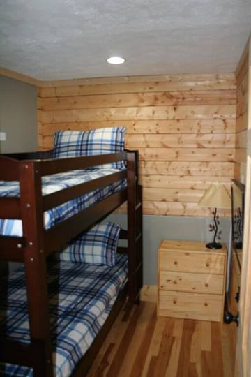 Vacation House for 8 Guests in Snowshoe, Blue Ridge Mountains, Picture 1