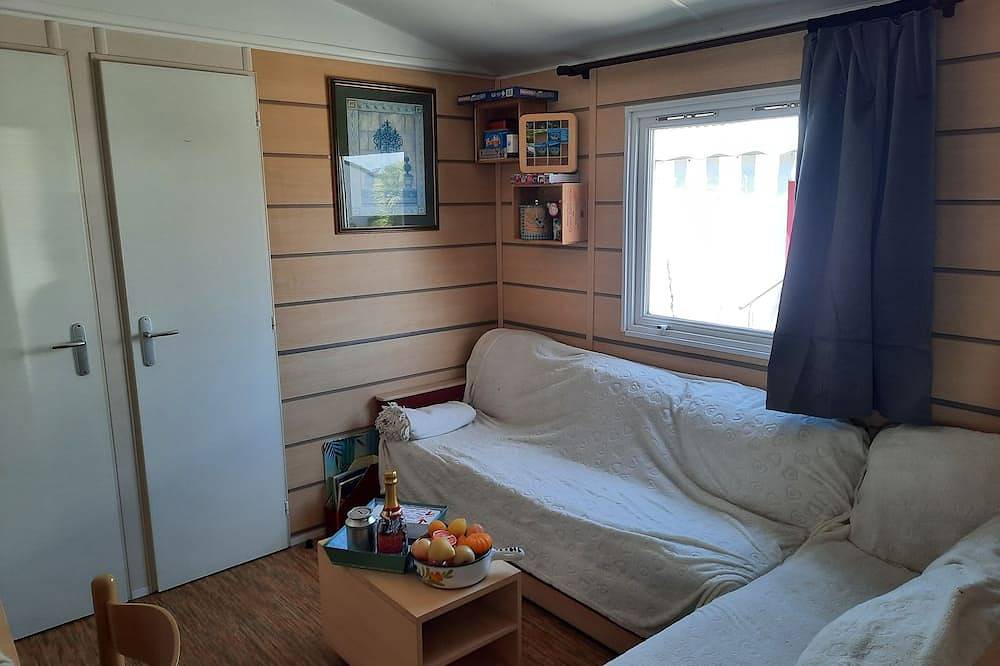 Agréable mobil home in Le Fenouiller, Vallée de la Loire