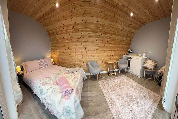 Cosy off-grid countryside cabin. in Northamptonshire