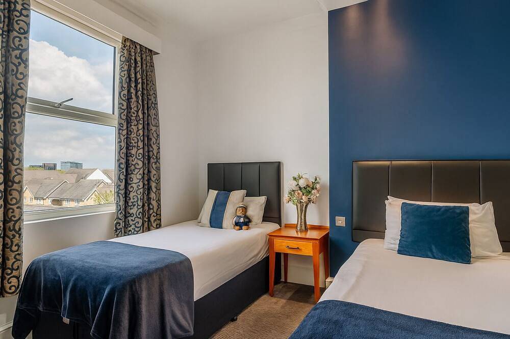Prime Location! Walk to Southend Beach, Pier & Seafront Dining in Westcliff-on-Sea, Southend-on-Sea
