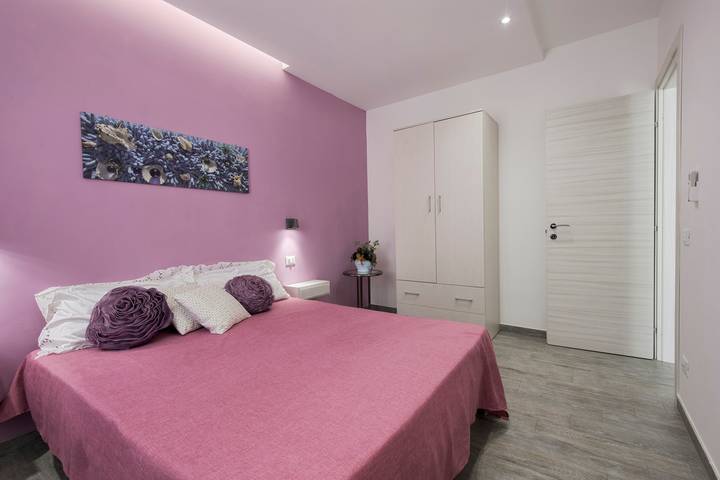 Casa vacanze 'Rosy Rosy' con vista mare, balcone & A/C in Castellammare del Golfo, Provincia di Trapani