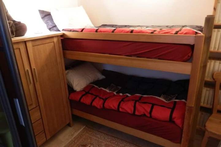 Ganze Wohnung, Luxeriöses Apartment mit privat Strand direkt am Lago Maggiore in Gambarogno, Lago Maggiore (Schweiz)