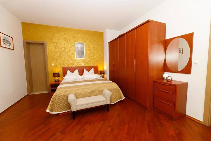 Maison d’hôte pour 3 personnes, avec vue et terrasse à Tučepi