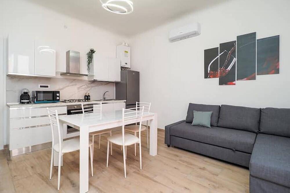 Appartamento intero, [20 Min from Duomo] exclusive house - city center in Sesto San Giovanni, Provincia di Milano