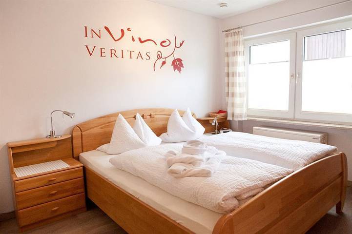 Ganze Ferienwohnung, Doppelzimmer Dusche/Wc in Kröv, Bernkastel-Kues & Umgebung