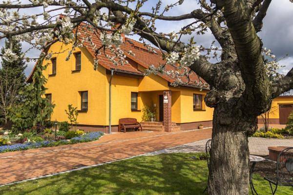 Ganze Ferienwohnung, Tolle Wohnung in Niedergurig mit Garten, Grill und Sauna in Malschwitz, Lausitz