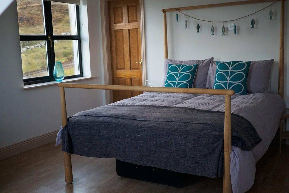 Ocean View Cottage | Facing Clew Bay near Louisburgh with fabulous sea view in Louisburgh, County Mayo