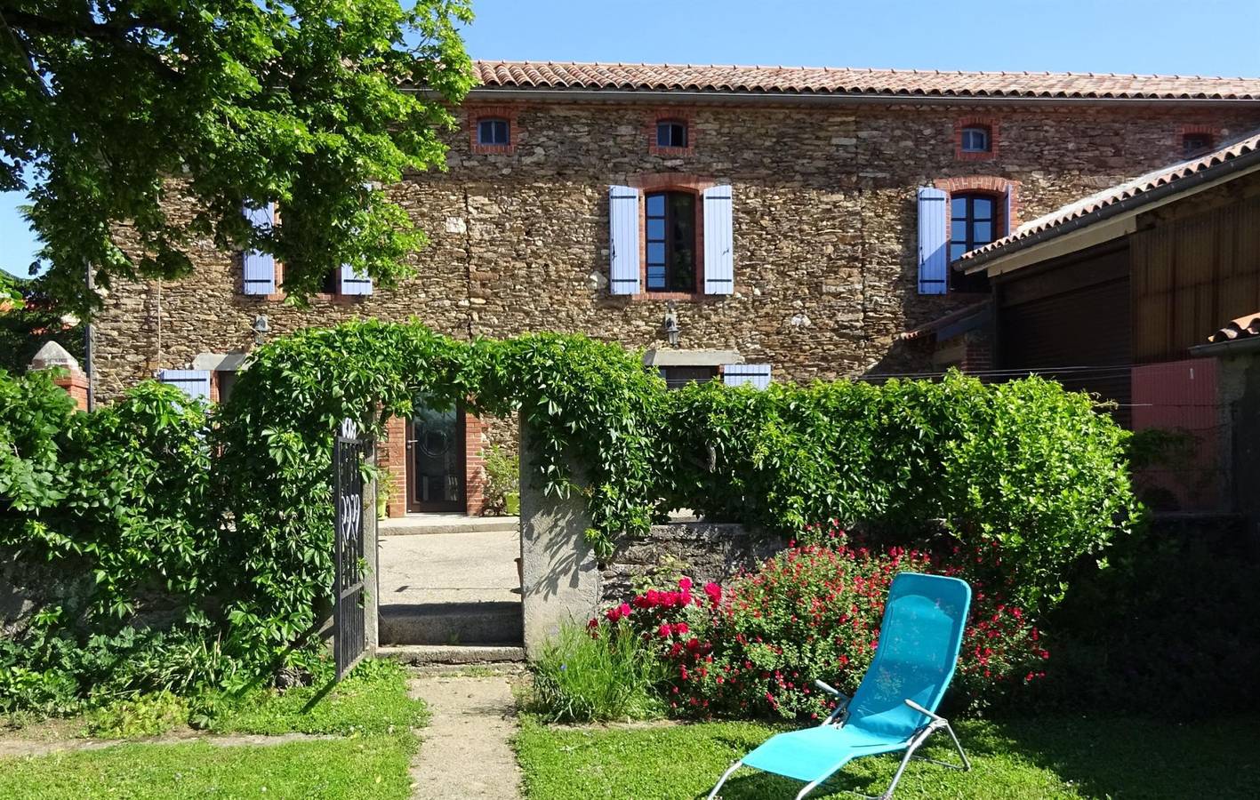 Gîte pour 12 Personnes dans Andouque, Région d'Albi