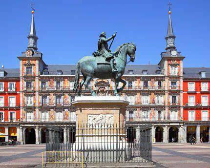Apartamento entero, Family Master Suite Close By Granvia in Centro (Madrid), Madrid