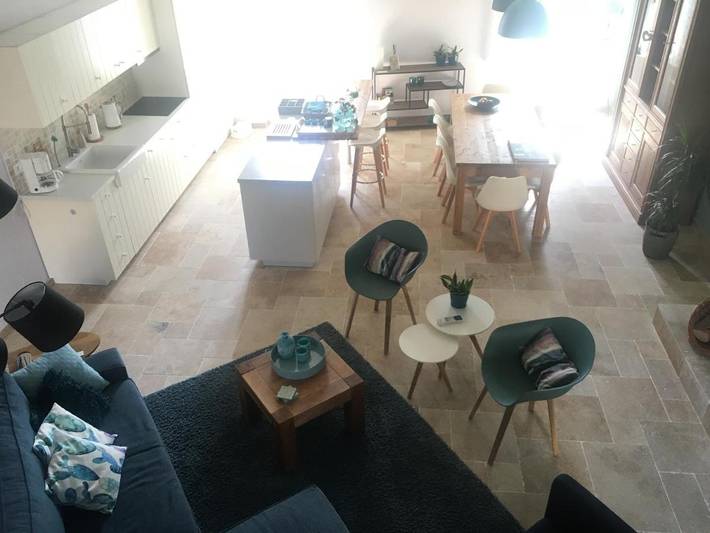 Gîte pour 7 personnes, avec Terrasse et Jardin ainsi que Piscine et Vue à Causses-et-Veyran