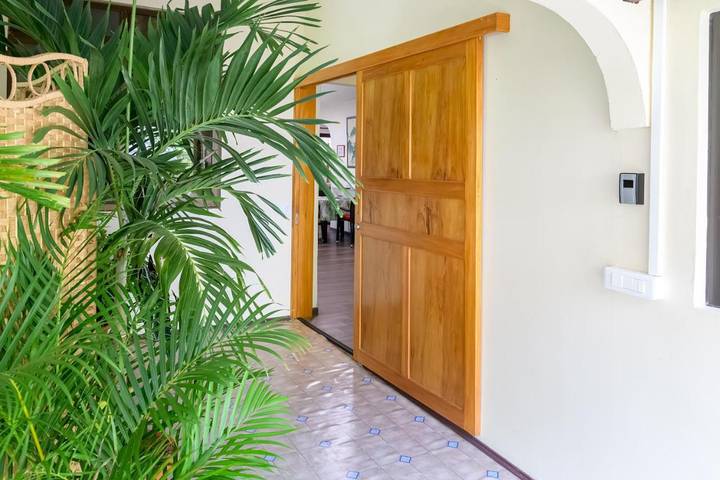 Location de vacances pour 7 personnes, avec piscine et jardin dans Pirae - 3