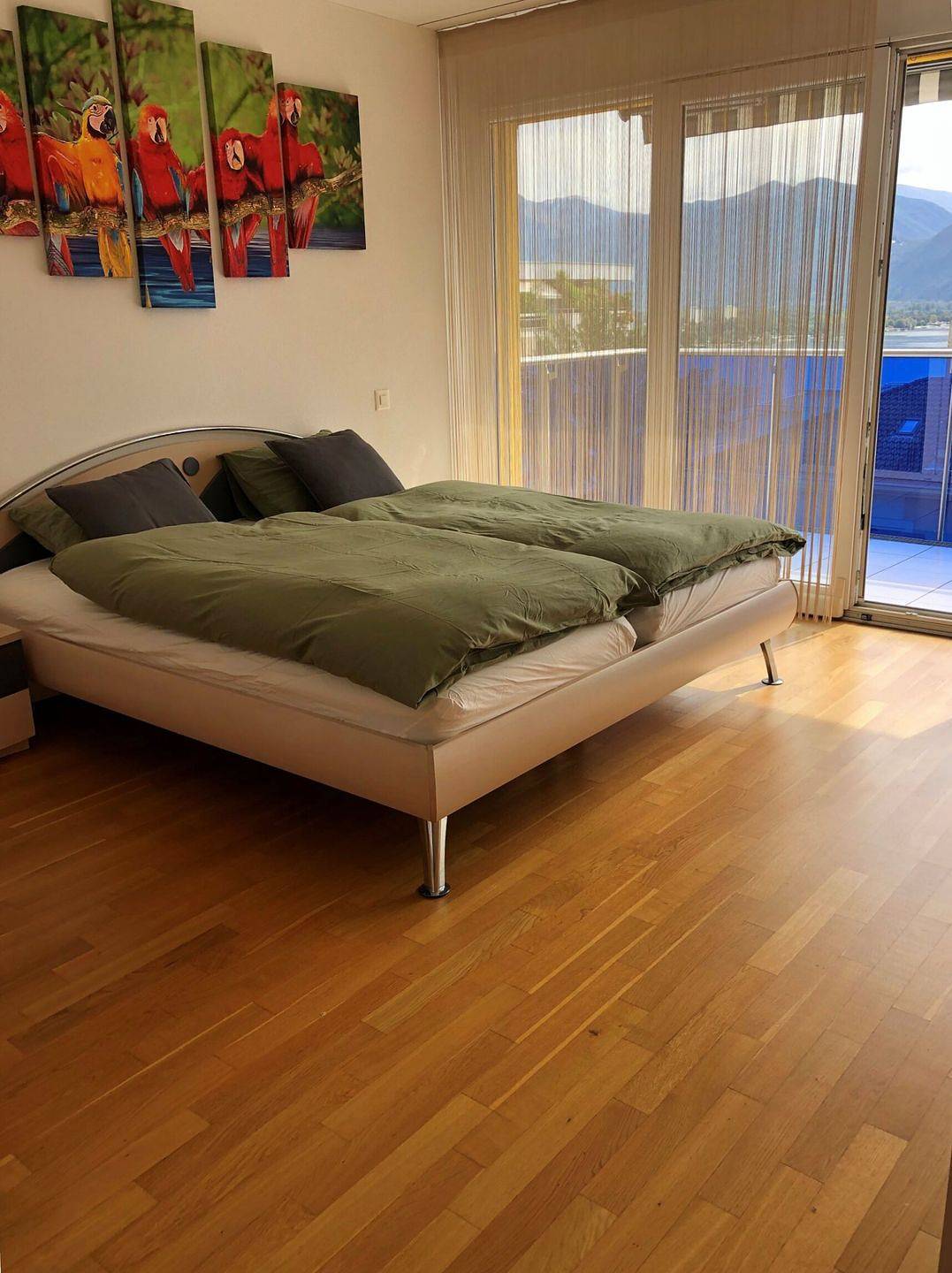 Ganze Wohnung, Casa Verbanella: Komfortables 4-Zimmer-Ferienhaus mit Seeblick in Minusio in Minusio, Tessiner Alpen