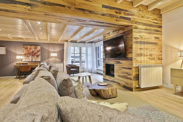 Gîte pour 10 personnes, avec terrasse, animaux acceptés dans Baqueira Beret - 2