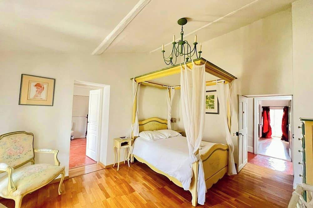 Wine estate holiday home in Montagnac in Montagnac, Mediterranean Coast (France)