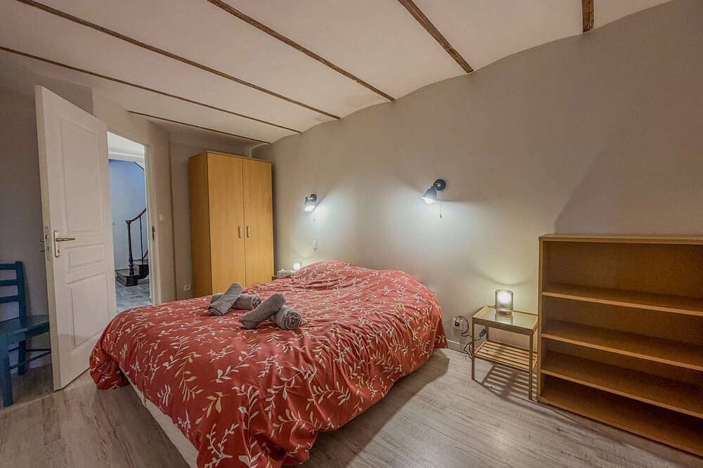 La Rose Urban with private parking and near train station in Nogent-le-Rotrou, Región de Nogent-le-Rotrou