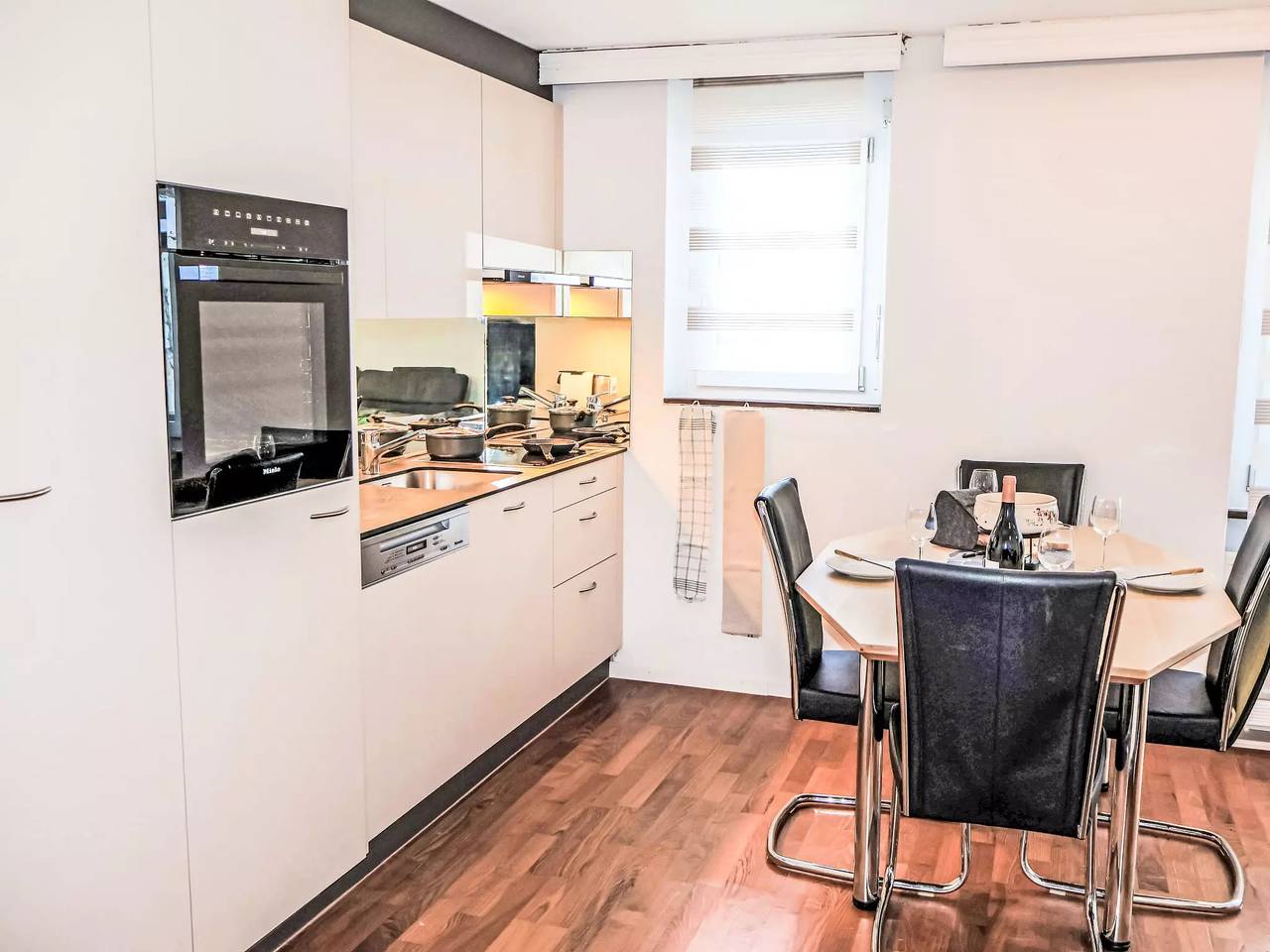 Ganze Wohnung, 2 Zimmer 4 Personen in Grächen, Walliser Alpen