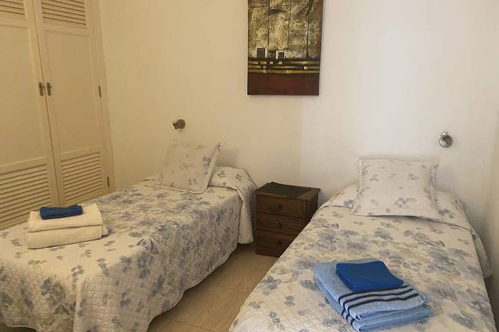 Appartement entier, Appartement entièrement équipé avec Wifi, Air Con et U. K. Télévision à Puerto Del Carmen in Puerto del Carmen, Tías