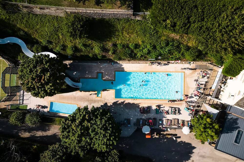 Cabane Glamping 22m² (2 chambres) - sans sanitaires 5 personnes in Thérondels, L'Aubrac