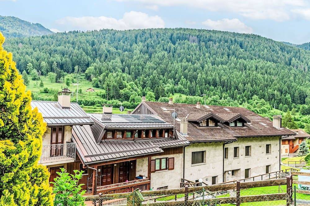 Entire apartment, Beautiful apartment for 4 people with Tv, panoramic view and parking in Ponte di Legno (Town), Ponte di Legno