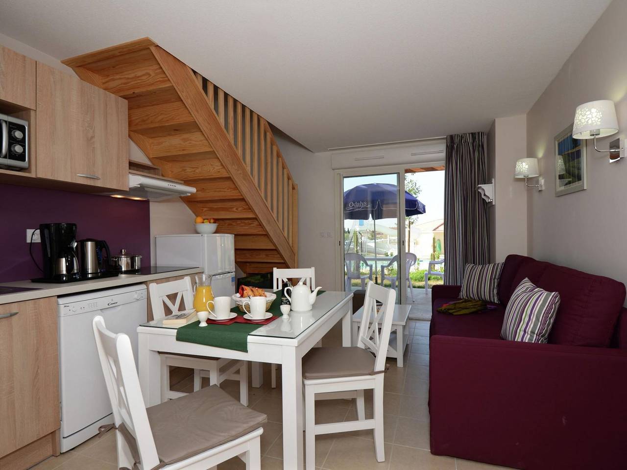 Apartamento entero, Cozy apartment with terrace, located in quiet surroundings in Paradou, Region de Arles