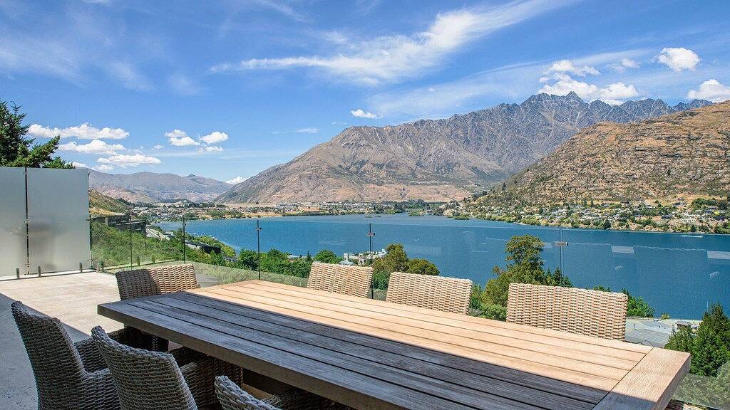 Bemerkenswerte Ansichten über Goldrush in Queenstown, Otago