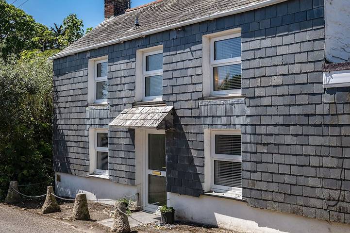 Cottage for 6 people, with pets in Rock