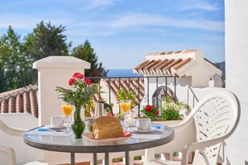 Apartment for 5 People in Nerja, Costa del Sol, Photo 3