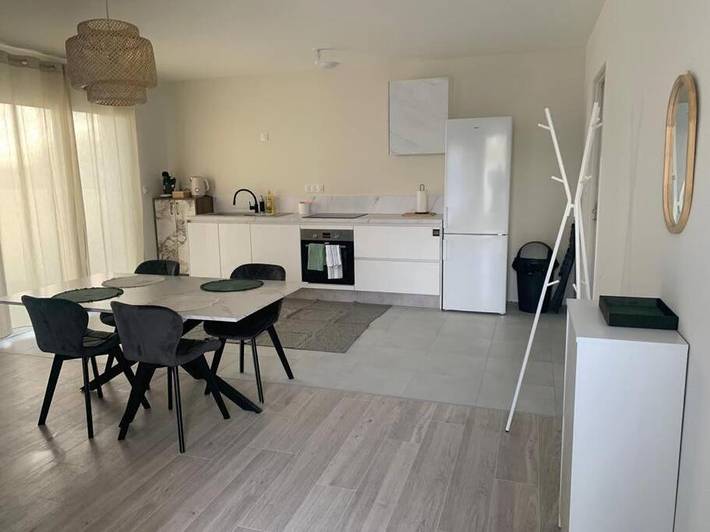 Location de vacances pour 6 personnes, avec terrasse ainsi que vue sur le lac et jardin à Châtellerault - 3