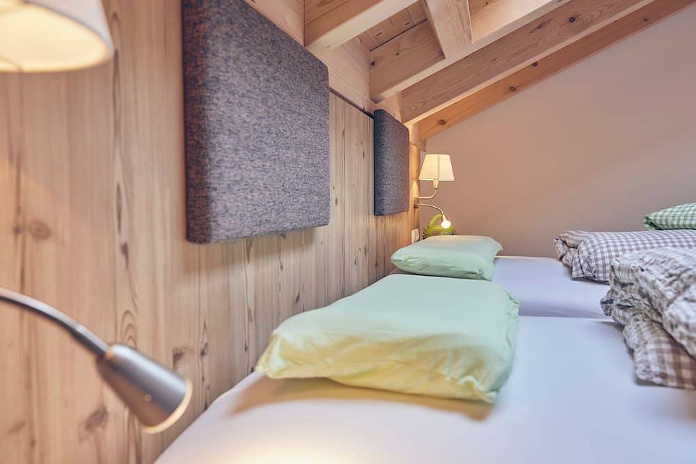 Ganze Wohnung, Ferienwohnung Linde, 85 qm, zwei Schlafzimmer und Balkon in Bad Aibling, Landkreis Rosenheim