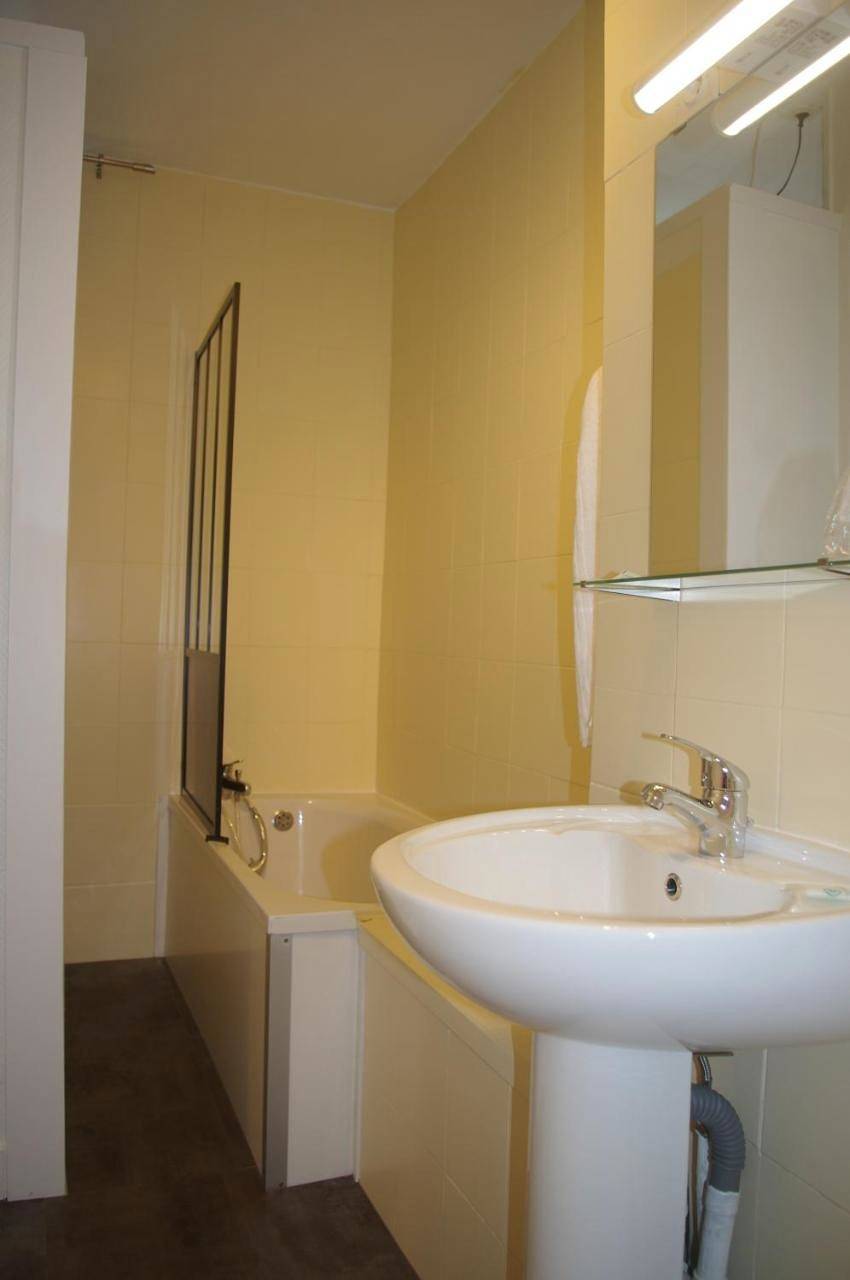 Three-Bedroom Apartment in Portets, Région de Langon