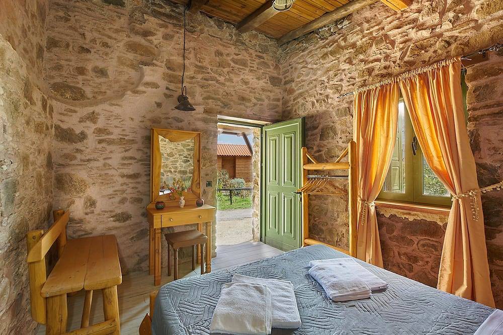 Authentic Cottage in a heaven of natural Beauty in Sempronas, Région de la Canée