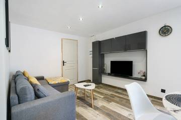 Appartement De Vacances pour 4 Personnes dans Saint-Genis-de-Saintonge, Région de Jonzac, Photo 1