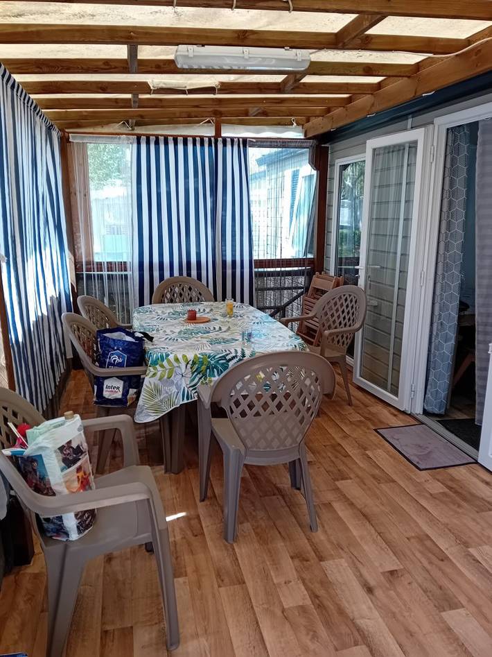 Camping pour 6 personnes, avec piscine et terrasse dans Vias Plage - 3