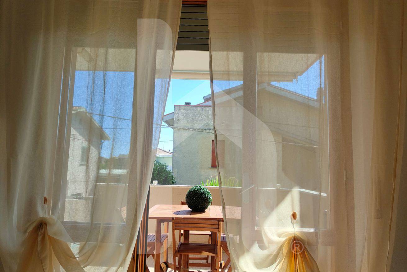 Ganze Wohnung, Ferienwohnung für 5 Personen mit Balkon/Terrasse in Scerne, Pineto