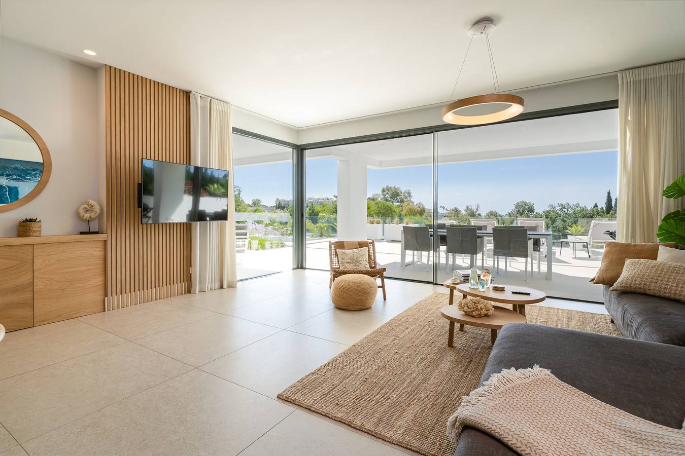 Apartamento entero, Aqualina de Madeira in El Castillo de la Heredia, Benahavís