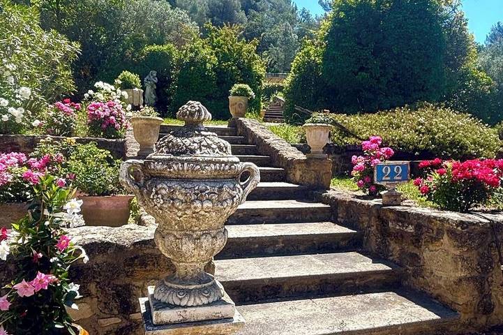 Agriturismo pour 12 personnes, avec jardin à Lourmarin