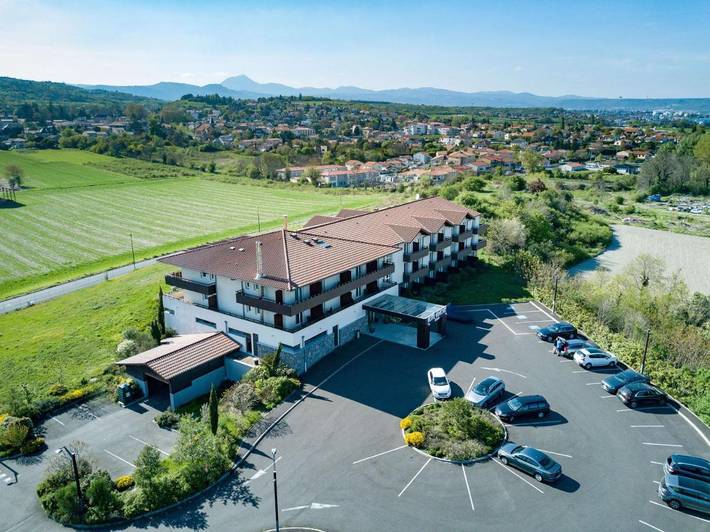 Hôtel pour 3 personnes, avec jardin et balcon dans Zénith d'Auvergne