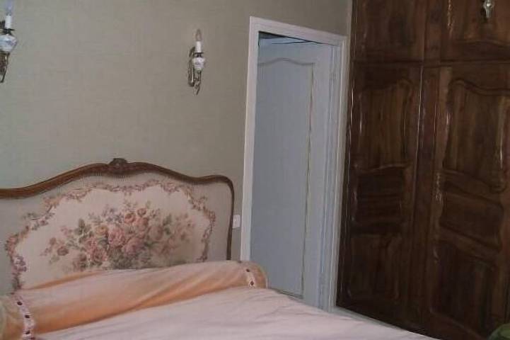 Gîte pour 7 personnes, avec terrasse ainsi que piscine et jardin, animaux acceptés à Lamothe-Fénelon - 3