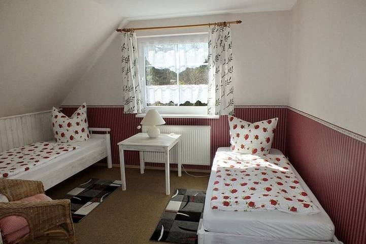 Ferienhaus für 4 Personen, mit Garten und Balkon in Heidesee - 2