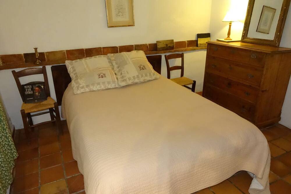 Grand mas de caractère, piscine privée, idéale pour 2 familles in Montclus, Région de Nîmes