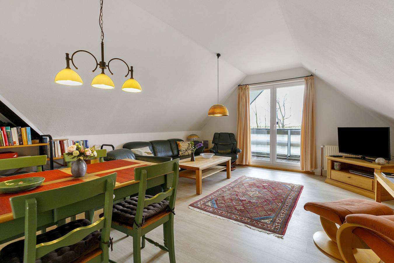 Ganze Wohnung, Apartment 'Fewo 2 Oland' mit Terrasse, Garten und Wlan, Platz für bis zu 4 Gäste in Dagebüll, Nordseeküste