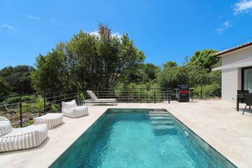 Maison De Vacances pour 4 Personnes dans Pianottoli-Caldarello, Corse-du-Sud, Photo 1