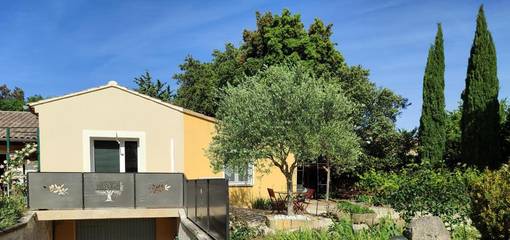 Maison de vacances pour 2 personnes, avec piscine ainsi que jardin et vue dans la Drôme