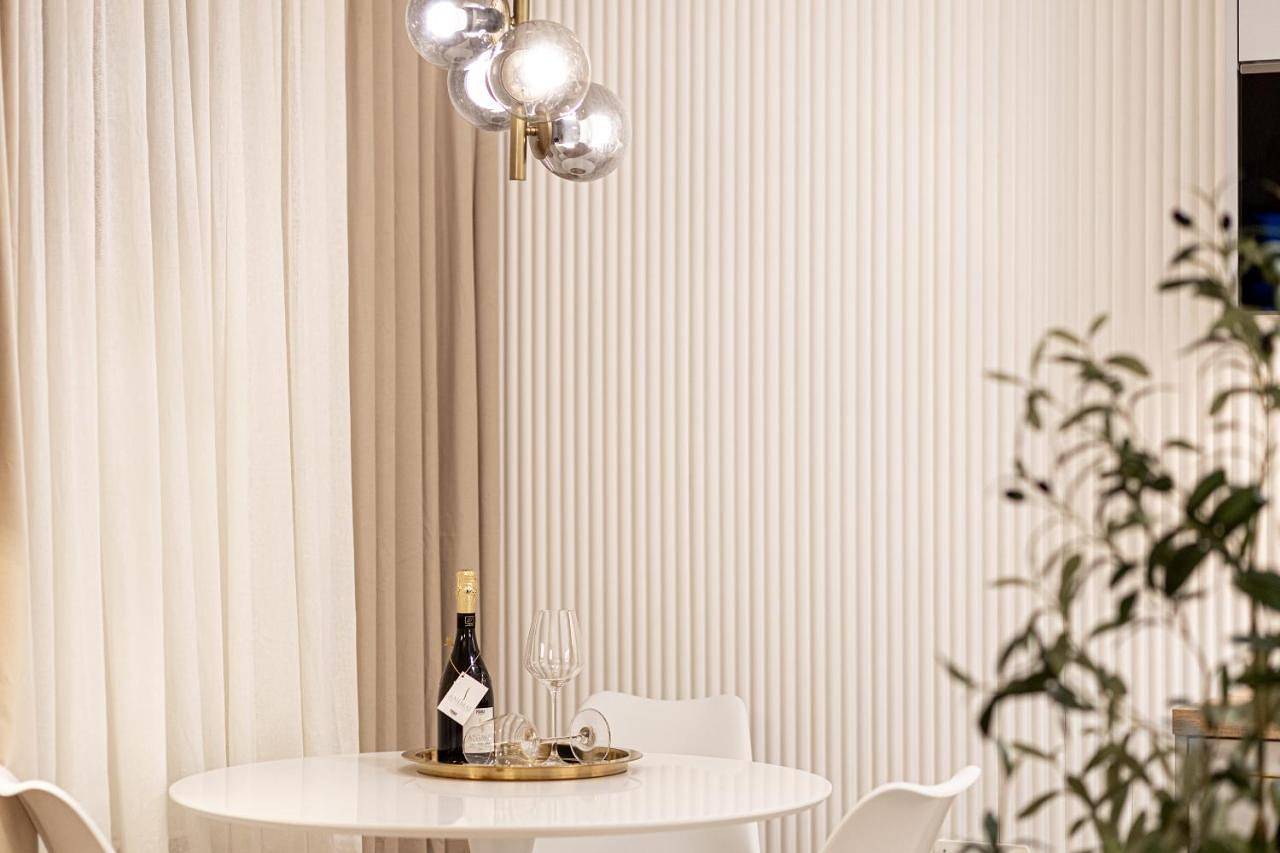 Entire apartment, Lakeview Retreat - Jarun, Free Parking, Lux design in Zagreb, Zagreb region