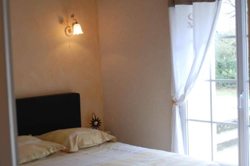 El encanto de piedra y vegetación. 4 o 6 por vivienda en el campo. in Le Poiré-sur-Vie, Región de La Roche-sur-Yon