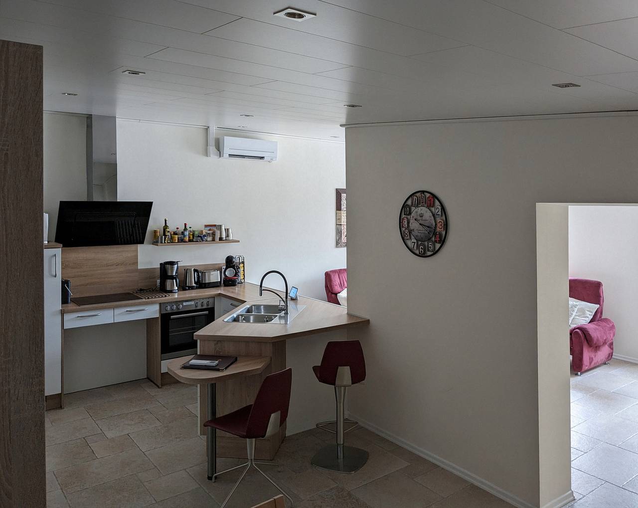 Ganze Wohnung, Apartment 'Fewo Heidi Barrierefrei' mit privater Terrasse, Wlan und Klimaanlage in Papenburg, Nordseeküste