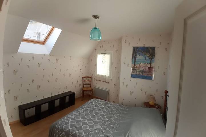 Location de vacances pour 8 personnes, avec terrasse à Espinasses - 2